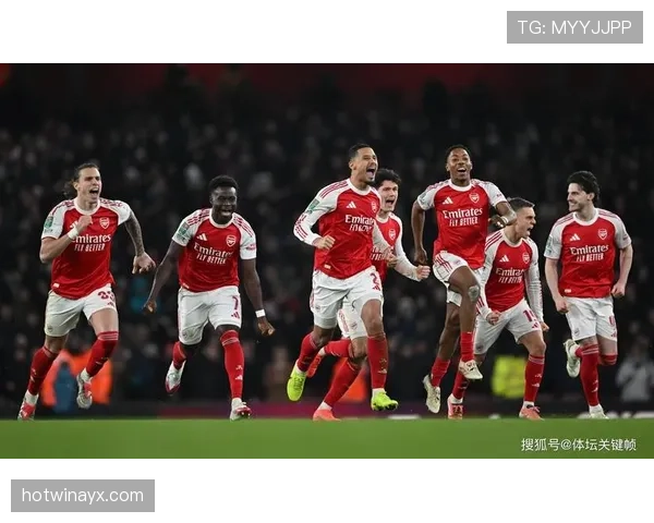 白衣军团蓄势待发，英超赛季决战掀起新一轮足球热潮