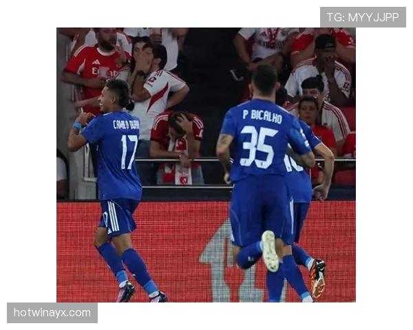 切尔西女足在欧冠赛场展现强劲实力，持续保持联赛霸主地位